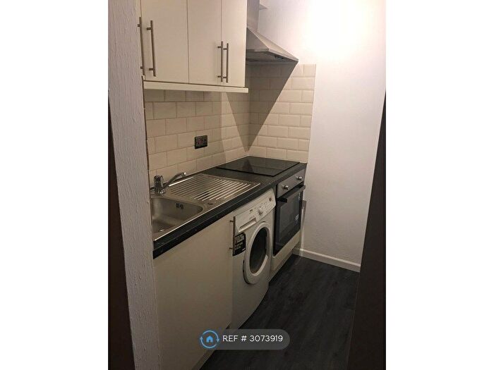 1 Bedroom Flat To Rent In Elizabeth House, Maidstone, ME14