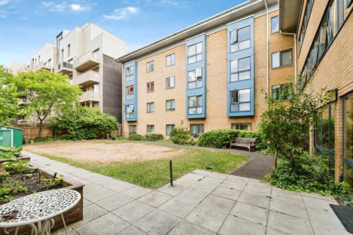 1 Bedroom Apartment For Sale In Hedgerow Court, East Ham, E6