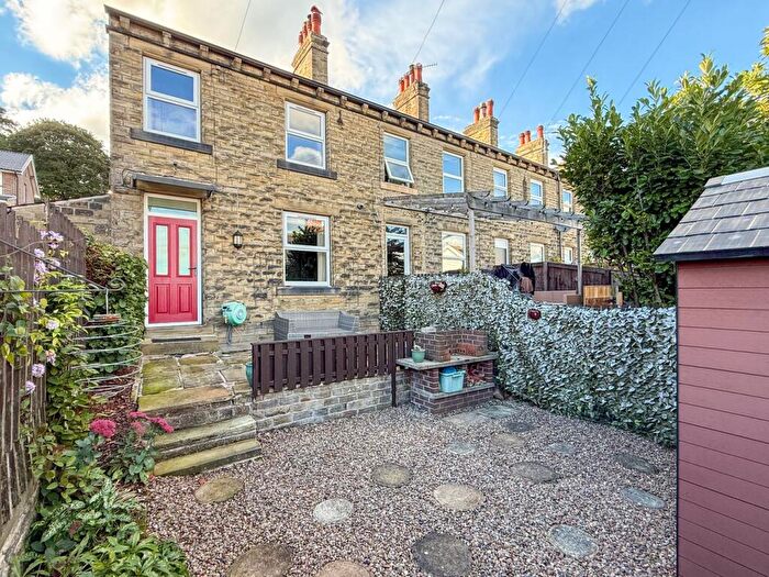 2 Bedroom End Of Terrace House For Sale In Cooperative Terrace, Wooldale, Holmfirth, HD9