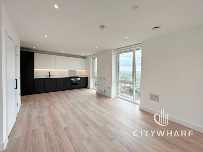 1 Bedroom Flat To Rent In Monterrey House, London, W3