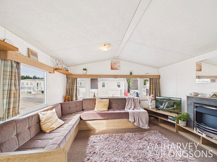 2 Bedroom Park Home For Sale In Suffolk Sands Holiday Park, IP11