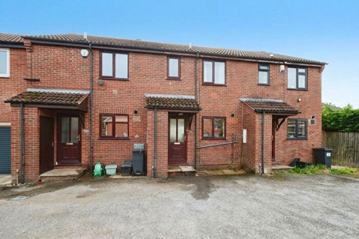 2 Bedroom Terraced House For Sale In Lindley Street, York, YO24