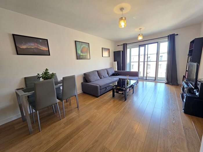 2 Bedroom Flat For Sale In Saxon House, Little Brights Road, Belvedere, Bexley, DA17