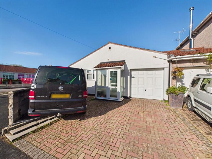 2 Bedroom Detached Bungalow For Sale In Creswicke Avenue, Hanham, Bristol, BS15