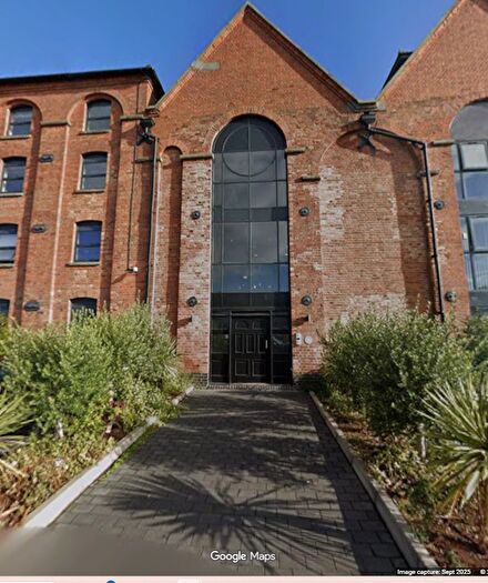 2 Bedroom Flat For Sale In Wetmore Road, Staffordshire, DE14