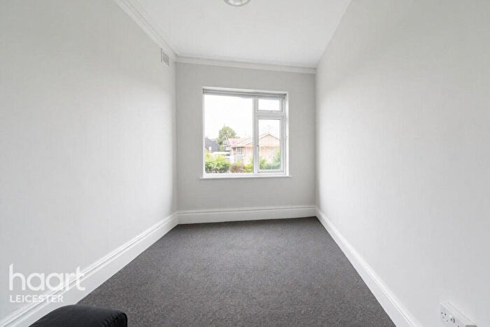 1 Bedroom Flat To Rent In Humberstone Road, Leicester, LE5