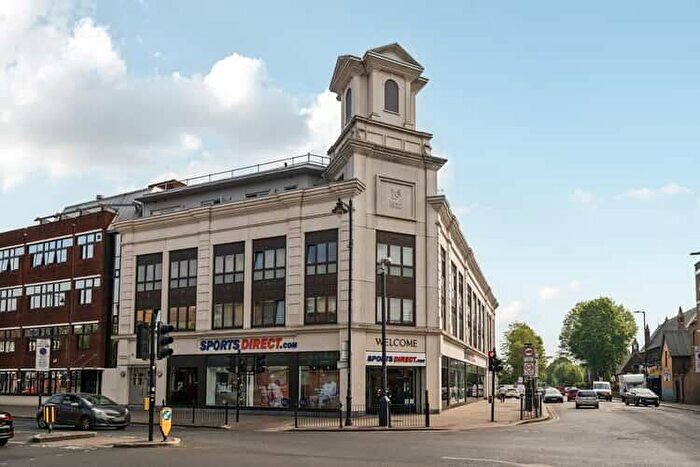 1 Bedroom Flat For Sale In High Road, London, N17