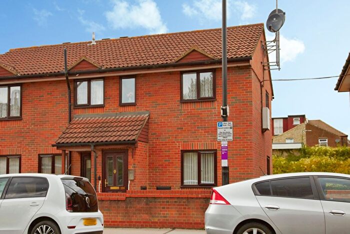 2 Bedroom Maisonette For Sale In Epsom Road, Croydon, CR0