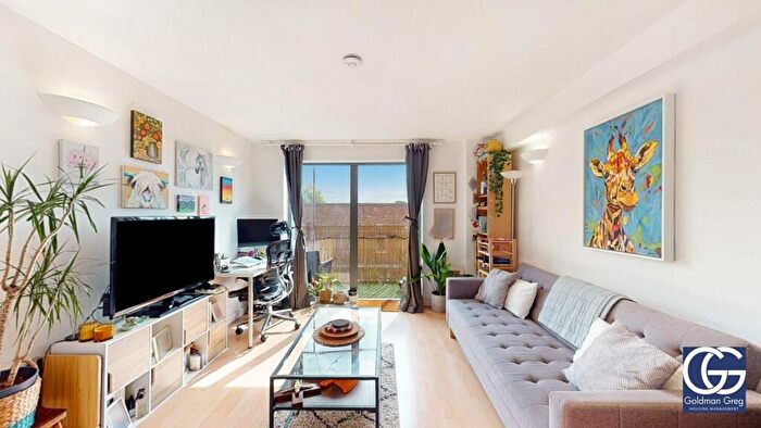 1 Bedroom Apartment For Sale In Naish Court, Bemerton Street, London, N1
