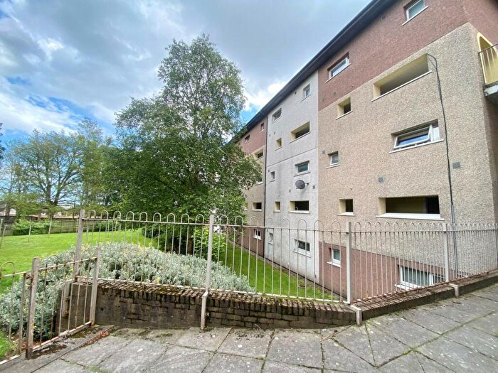 2 Bedroom Ground Maisonette To Rent In Speckled Wood Court, Dundee, City, DD4