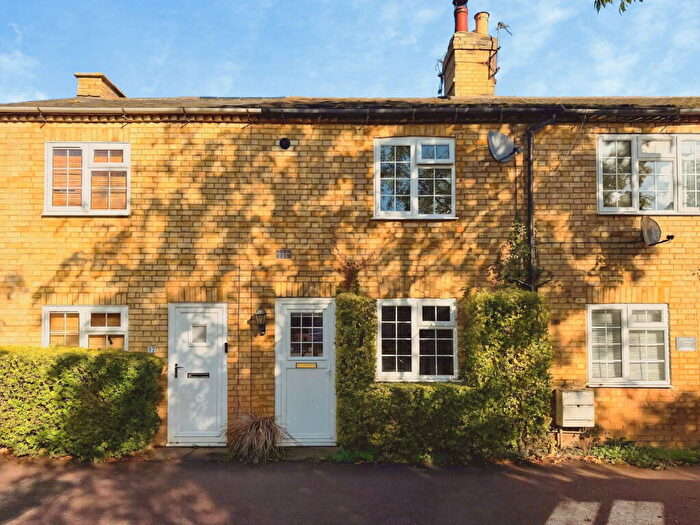 3 Bedroom Terraced House For Sale In Hoo Road, Meppershall, SG17