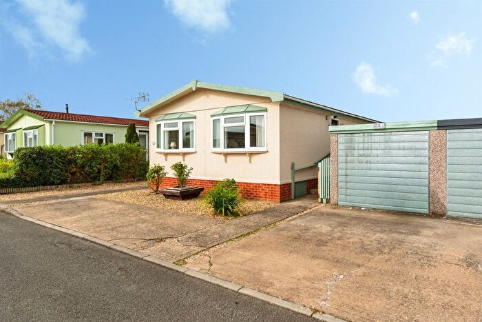 2 Bedroom Flat For Sale In Allington Gardens, Allington, Grantham, NG32