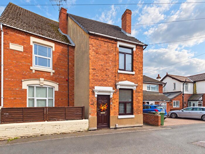 3 Bedroom Semi-Detached House For Sale In St. Georges Terrace, Kidderminster, DY10