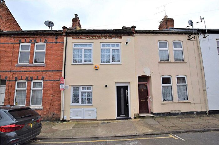 1 Bedroom Flat To Rent In Dunster Street, Northampton, NN1
