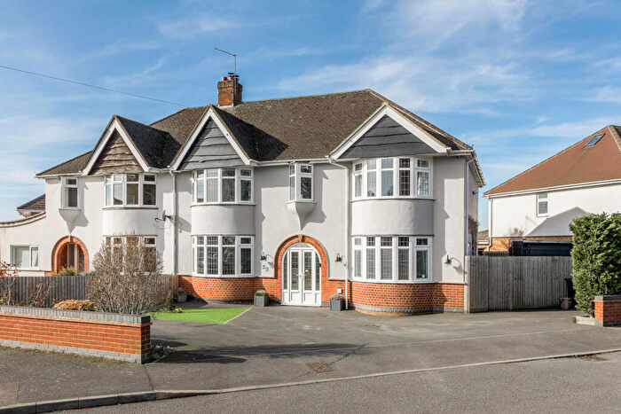 4 Bedroom Semi-Detached House For Sale In Welford Road, Northampton, NN2