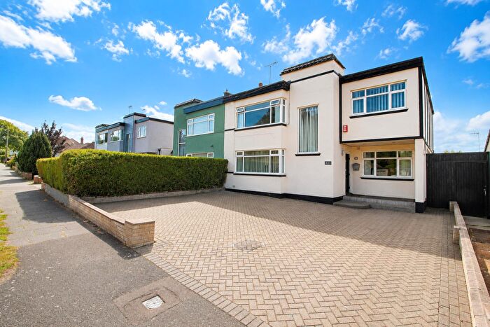 4 Bedroom Semi-Detached House For Sale In West Park Avenue, Margate, CT9
