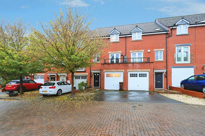 3 Bedroom Property For Sale In Quayle Court, Kidderminster, DY11
