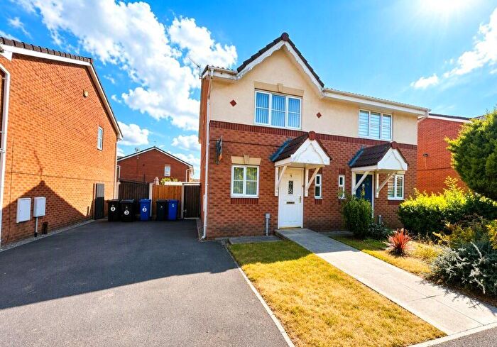2 Bedroom Semi-Detached House For Sale In Stirling Lane, Hunts Cross, Liverpool, Merseyside, L25