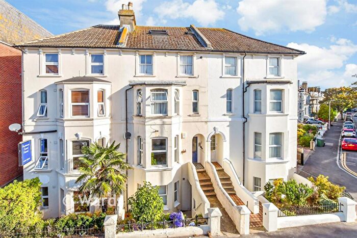 1 Bedroom Apartment For Sale In Cheriton Road, Folkestone, Kent, CT20