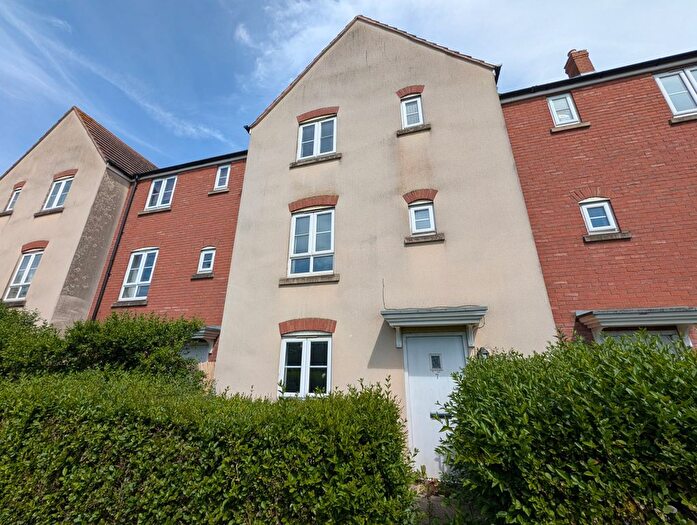 4 Bedroom Terraced House For Sale In Secunda Way, Hempsted, Gloucester, GL2