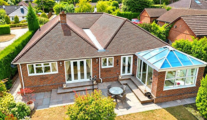 4 Bedroom Bungalow For Sale In Verner Close, Headley, Hampshire, GU35