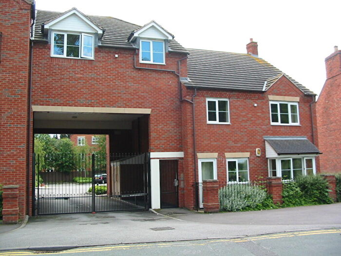 2 Bedroom Apartment To Rent In Tavinor Place, Bonehill Road, B78