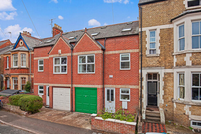 4 Bedroom Terraced House For Sale In Southfield Road, East Oxford, OX4