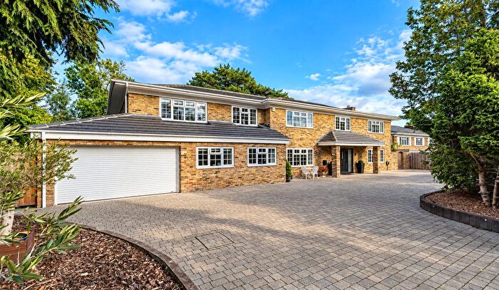 6 Bedroom Detached House For Sale In Camberley, Surrey, GU15