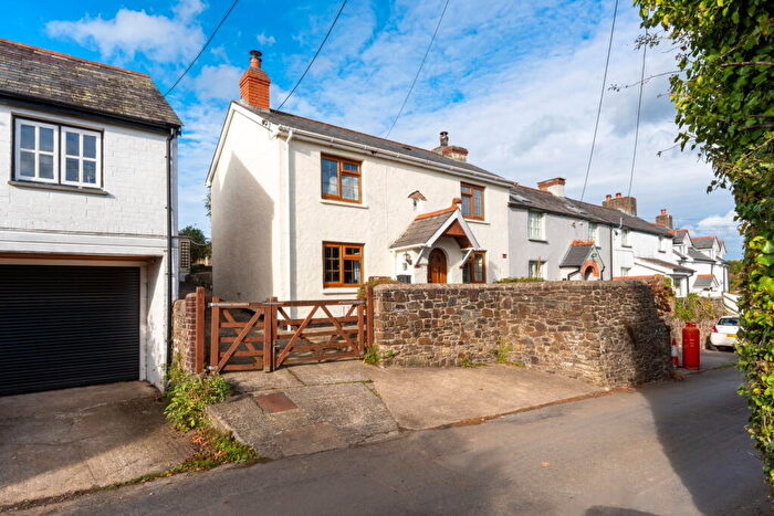 2 Bedroom Cottage For Sale In Mount Pleasant, Littleham, Nr Bideford, EX39