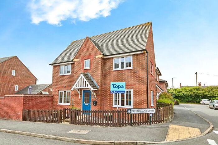 3 Bedroom Semi-Detached House For Sale In Sunderland Close, Church Gresley, Swadlincote, DE11