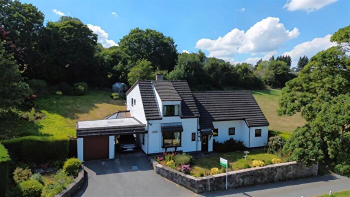 3 Bedroom Detached House For Sale In Tir Y Fron Lane, Pontybodkin, Mold, CH7
