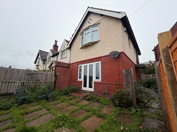 2 Bedroom Terraced House For Sale In Hillside Avenue, Fartown, Huddersfield, HD2