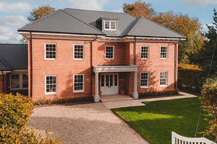 6 Bedroom Detached House For Sale In Fairfield Road, Shawford, Winchester, SO21