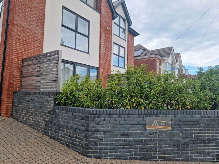 1 Bedroom Flat To Rent In Bournemouth Road, Poole, BH14
