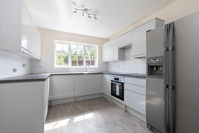 3 Bedroom Semi-Detached House To Rent In Evergreen Walk, Longlevens, GL2