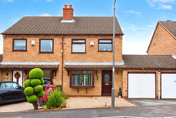 3 Bedroom Semi-Detached House For Sale In Fanshaw Road, Sheffield, South Yorkshire, S21