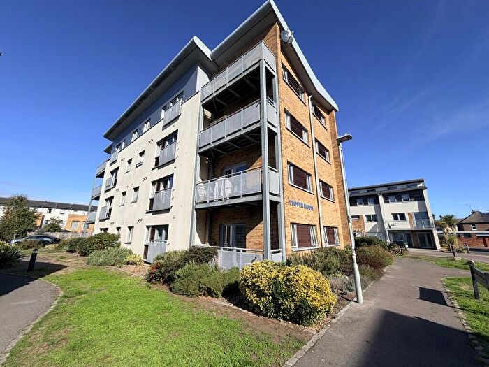 1 Bedroom Apartment For Sale In Broomhill Way, Hamworthy, BH15