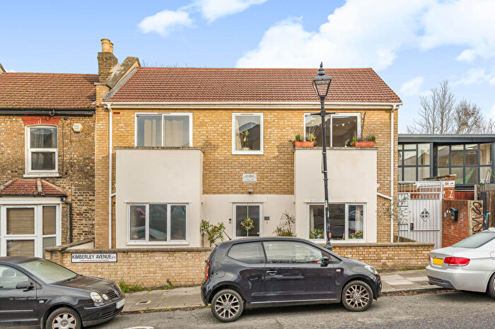 1 Bedroom Apartment To Rent In Kimberley Avenue, London, SE15