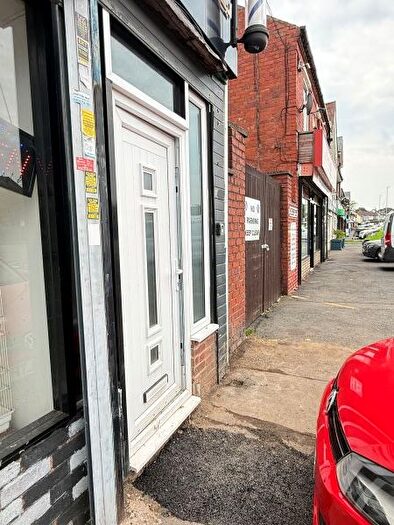3 Bedroom Maisonette To Rent In Halesowen Road, Halesowen, B62
