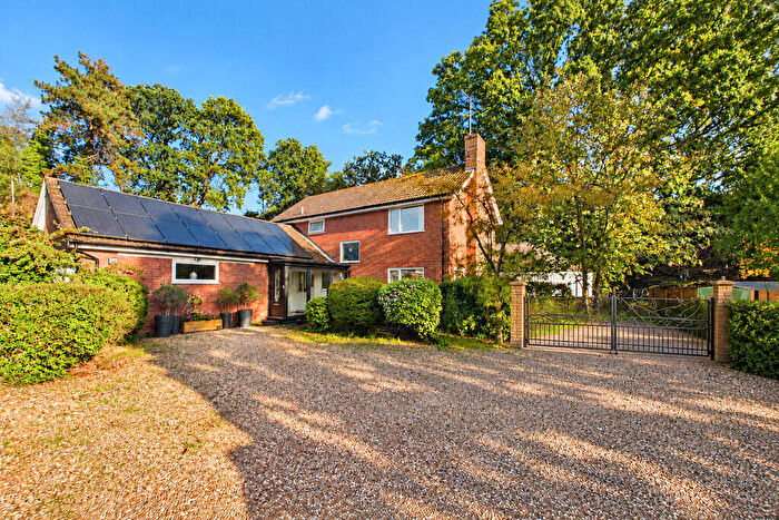 4 Bedroom Detached House For Sale In Sarsen Close, Halesworth, IP19