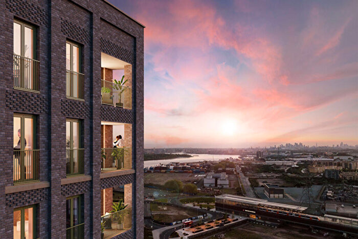 3 Bedroom Apartment For Sale In Fielders Quarter Fielders Crescent Barking London, IG11