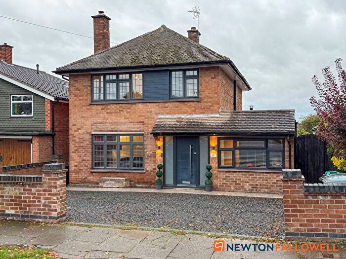 3 Bedroom Detached House For Sale In Hawton Road, Newark, NG24