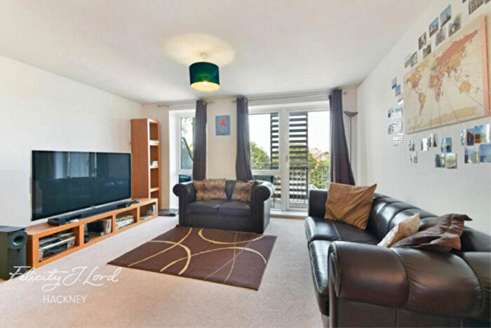 2 Bedroom Flat To Rent In Andre Street, London, E8