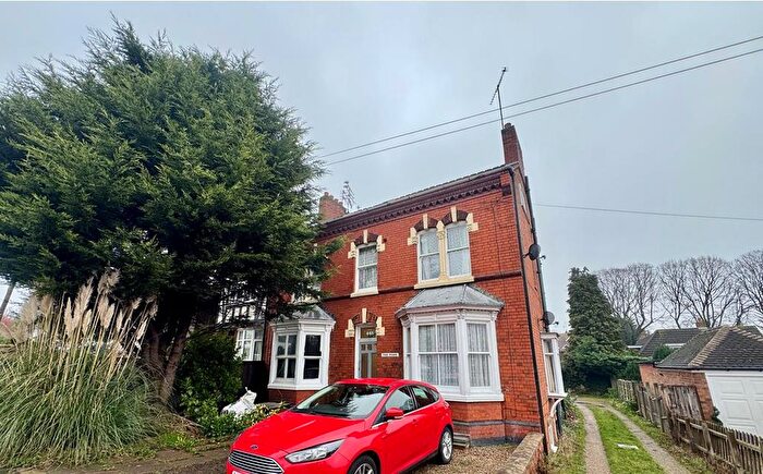 2 Bedroom Flat To Rent In Loughborough Road, Leicester, LE4