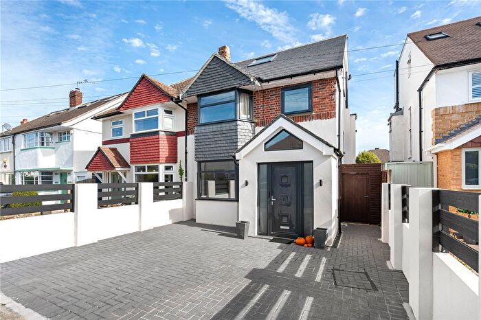 4 Bedroom Semi-Detached House For Sale In Cranbrook Drive, Twickenham, TW2
