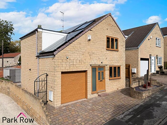 4 Bedroom Detached House For Sale In Hall Court, Brotherton, Knottingley, WF11