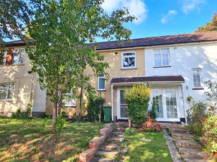 3 Bedroom Terraced House For Sale In Thorndike Road, Southampton, SO16