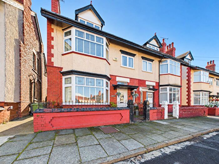 4 Bedroom Semi-Detached House For Sale In Thornton Road, Wallasey, CH45