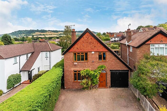 3 Bedroom Detached House For Sale In Deepdene Avenue, Dorking, RH4