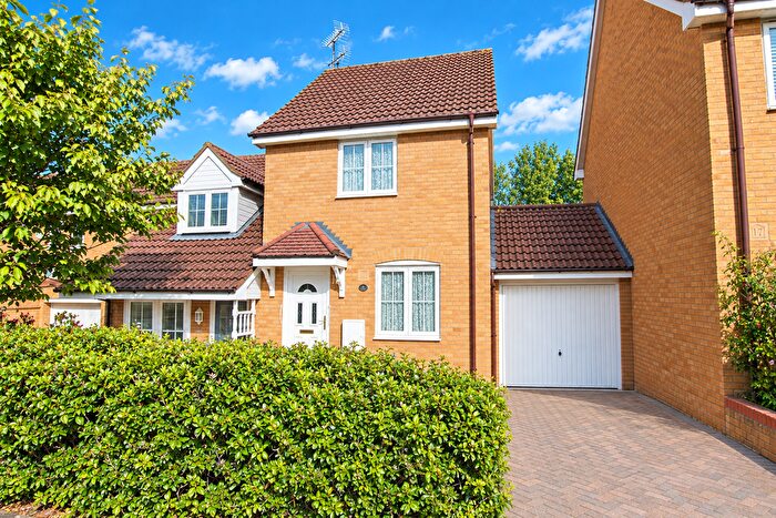 2 Bedroom Terraced House For Sale In Donne Close, Rushden, NN10